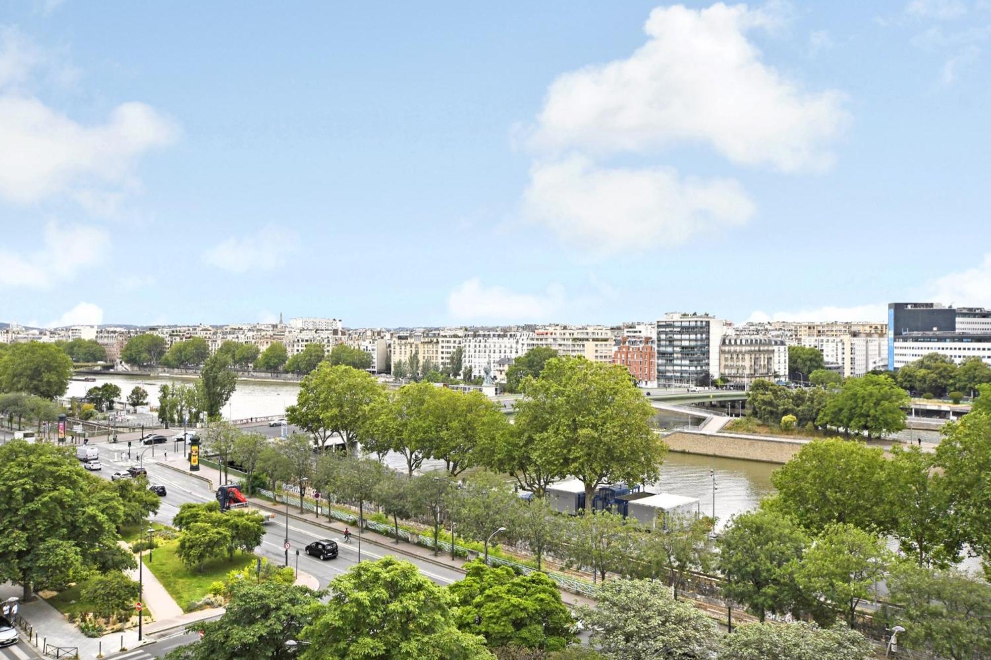 Seine & Eiffel Flat Ac Appartement *