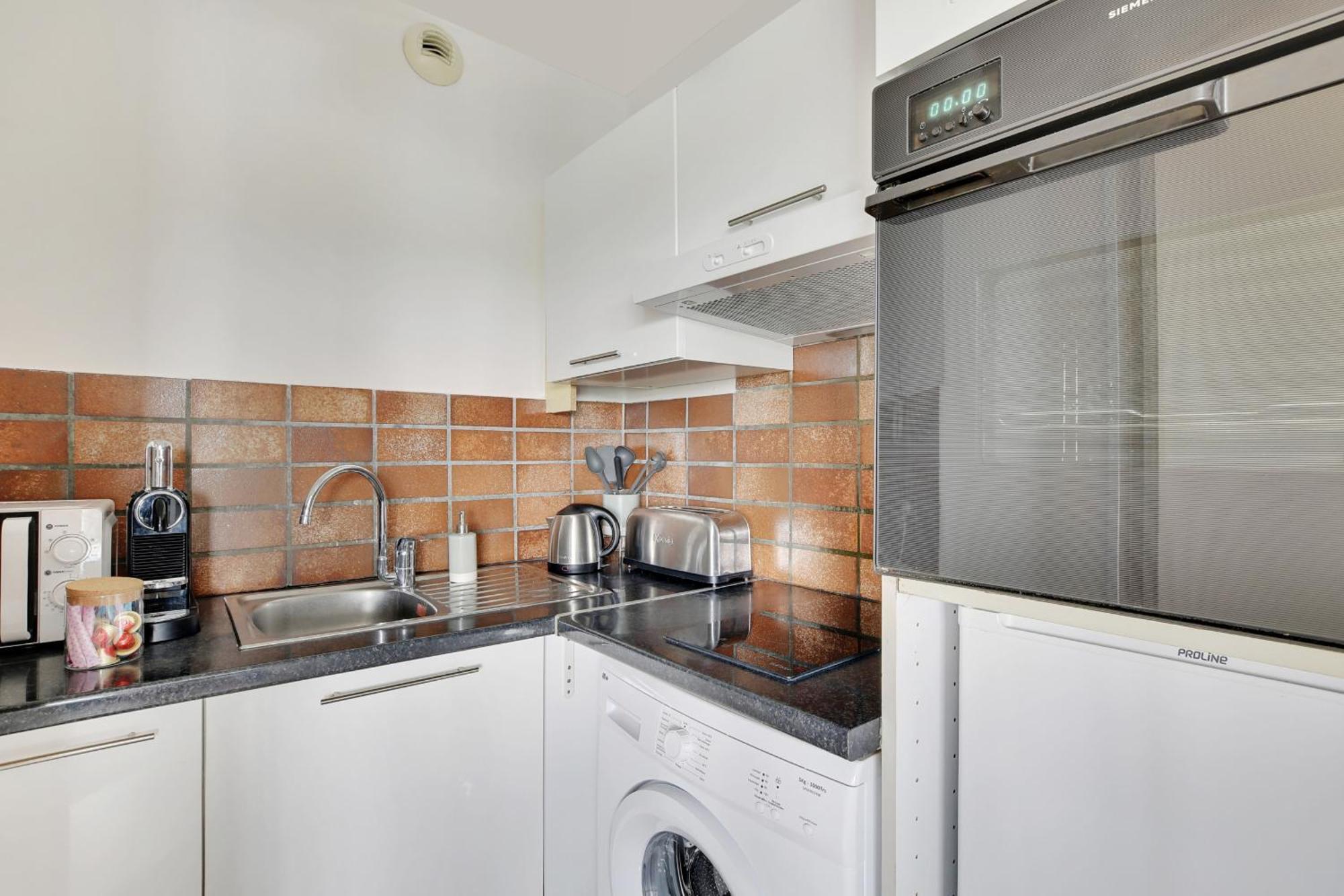 Seine & Eiffel Flat Ac Appartement Parijs