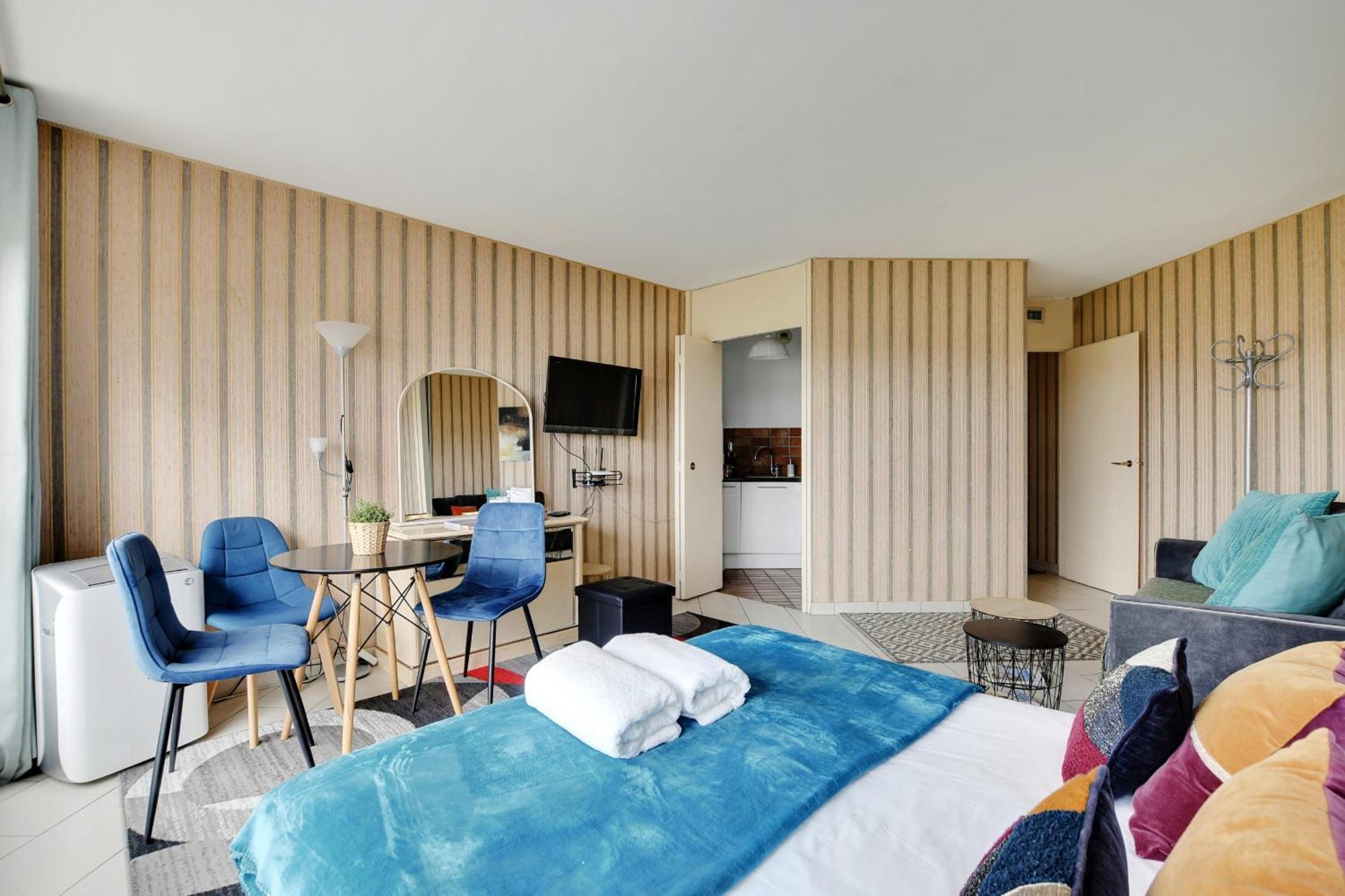 Seine & Eiffel Flat Ac Appartement Parijs